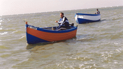 Traine lente traditionnelle en petit bateau
